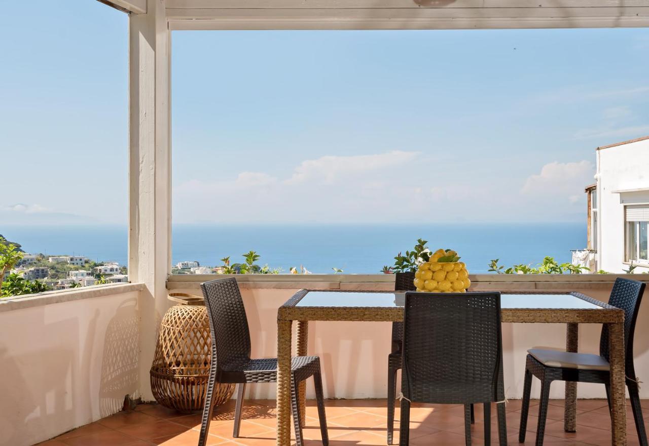 Capri Town Apartments Bagian luar foto