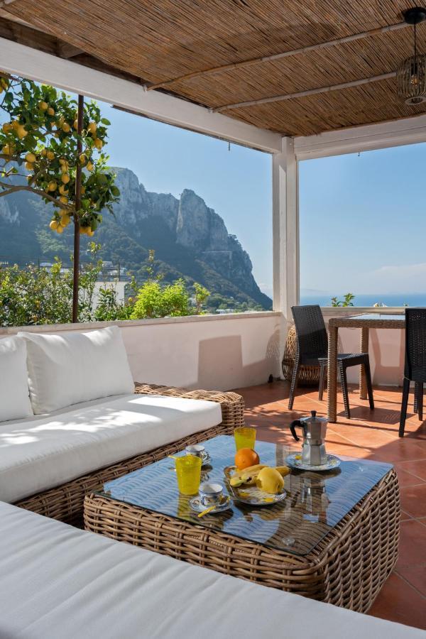 Capri Town Apartments Bagian luar foto