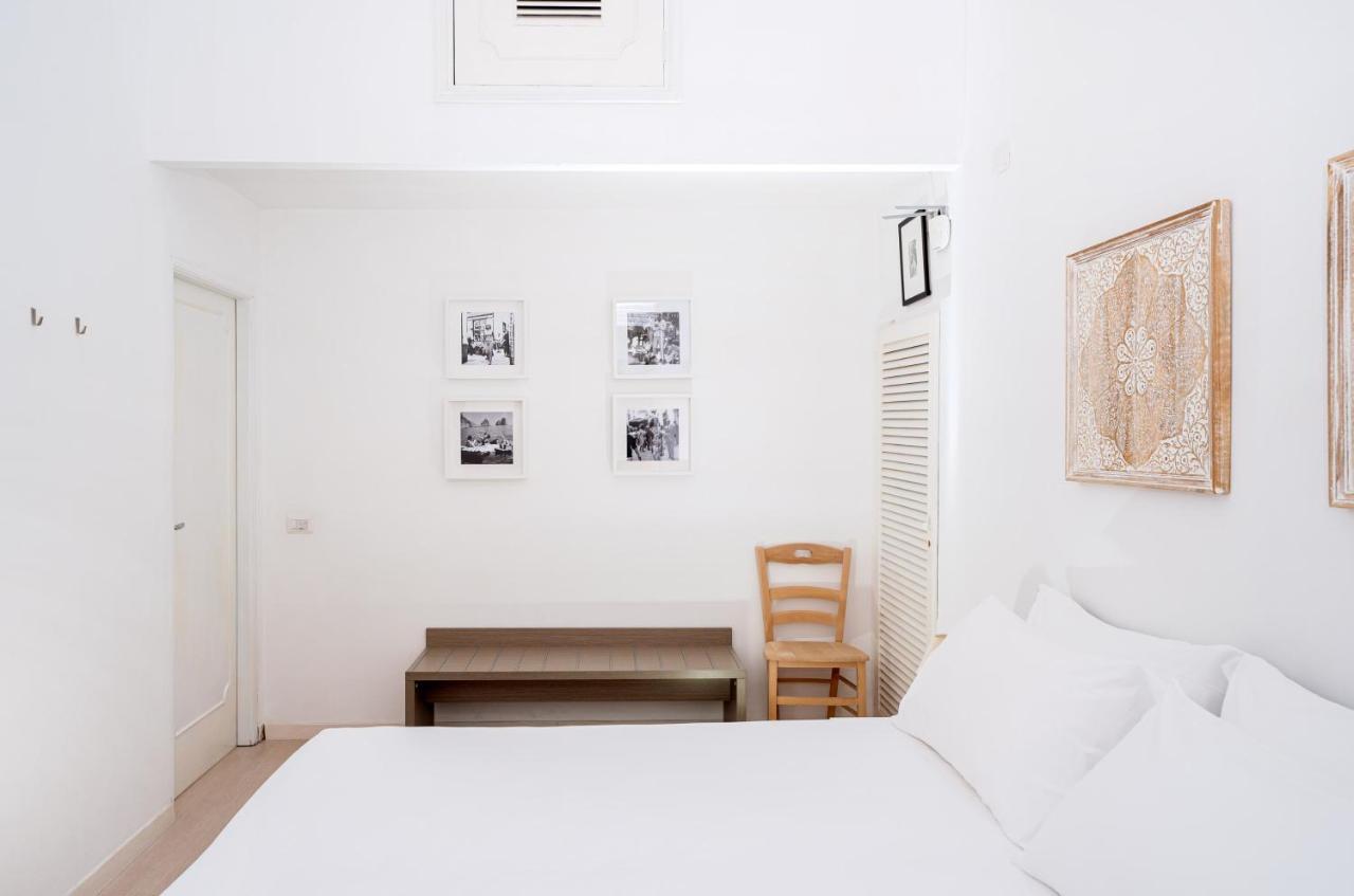 Capri Town Apartments Bagian luar foto