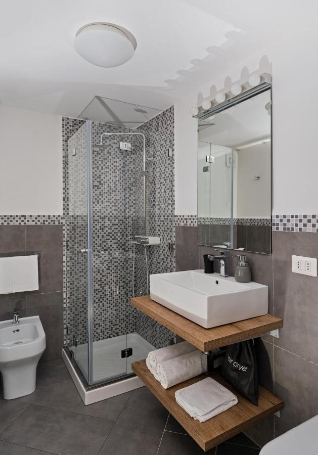 Capri Town Apartments Bagian luar foto