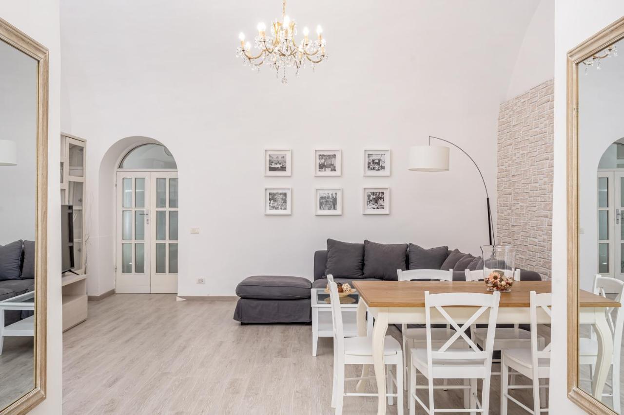 Capri Town Apartments Bagian luar foto