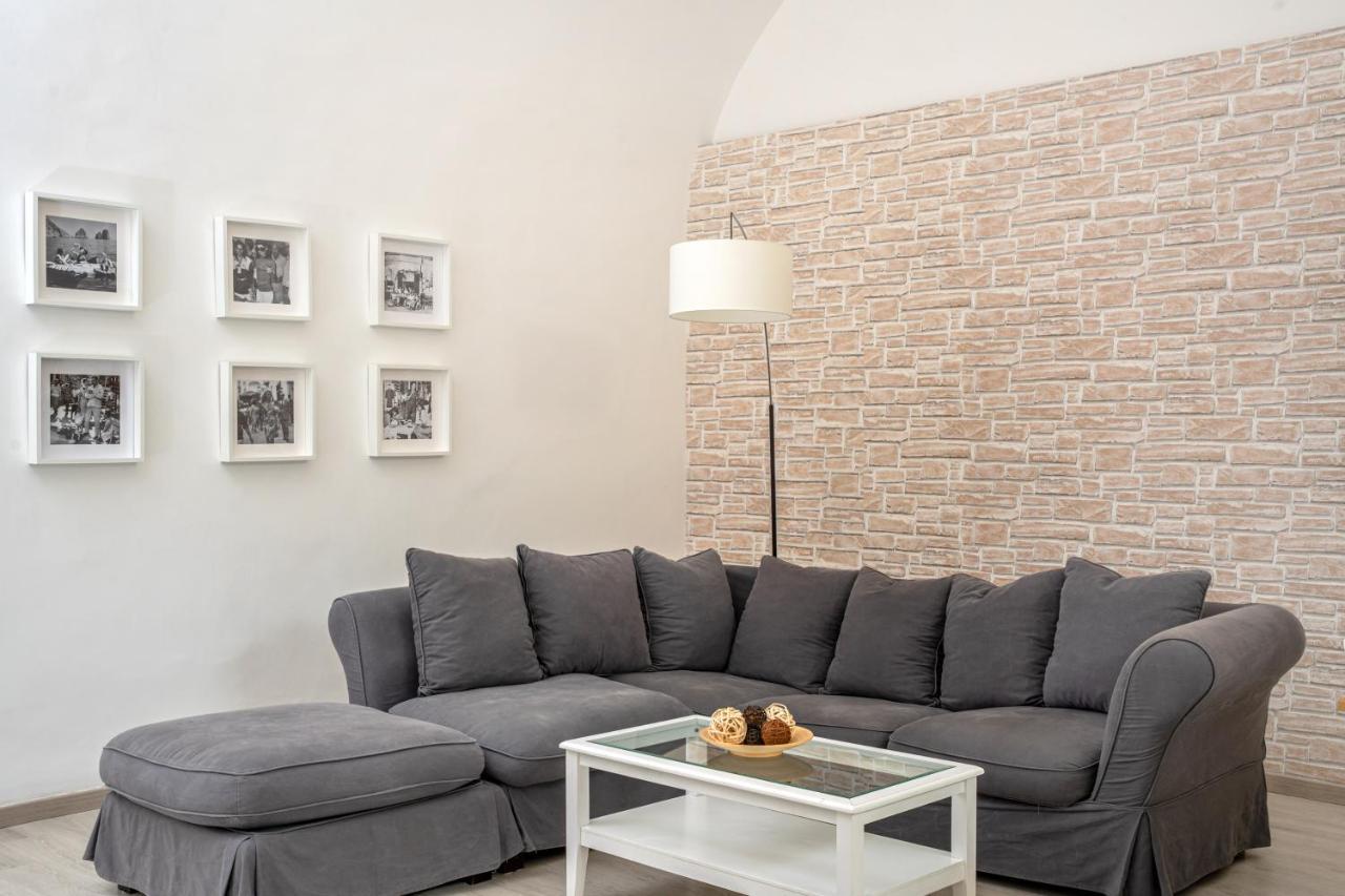 Capri Town Apartments Bagian luar foto